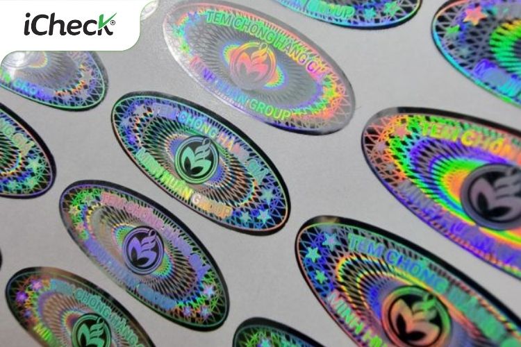 Tem Hologram đổi màu khi thay đổi góc nhìn, dễ nhận biết, khó sao chép